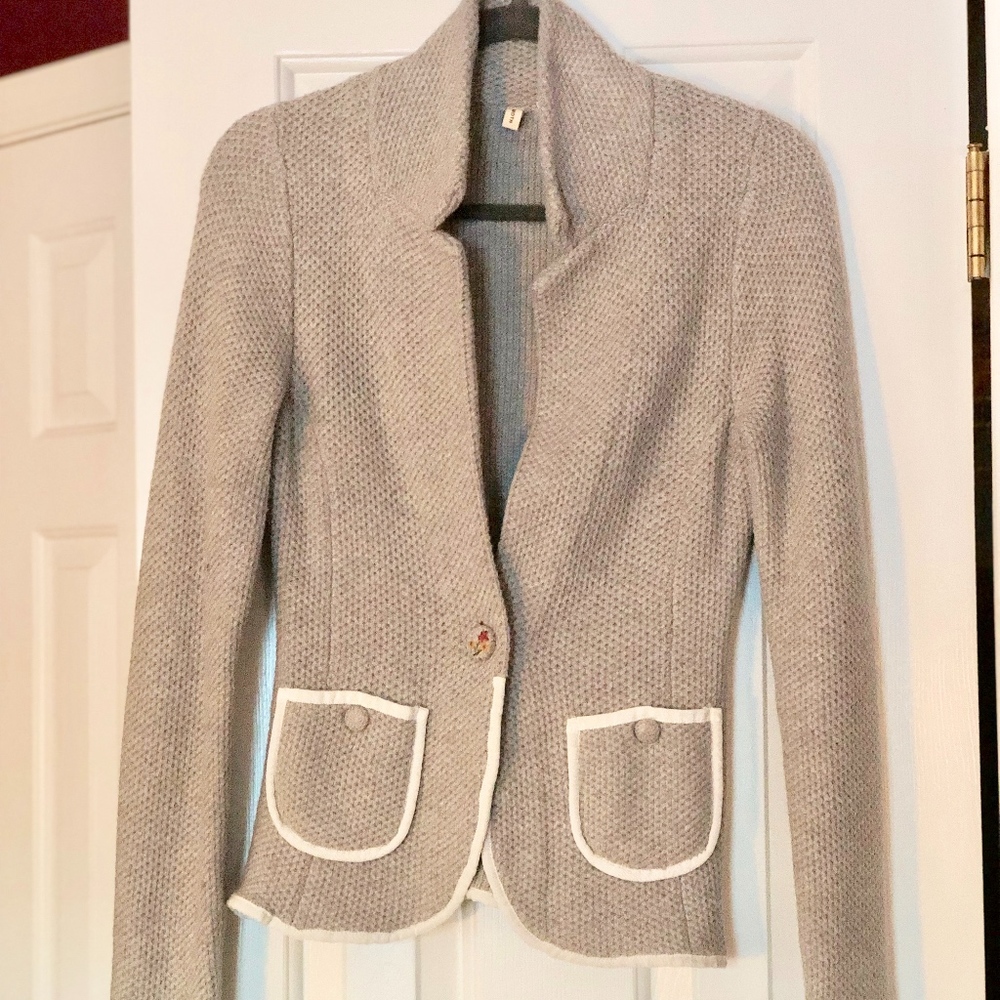 Anthropologie, Sweater Cardigan, Flower detail, XS